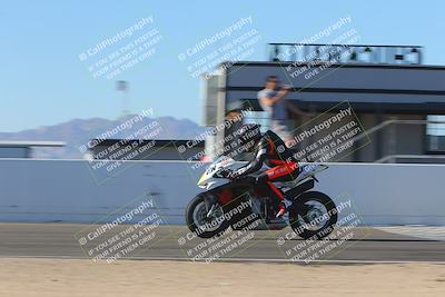 media/Nov-06-2023-Moto Forza (Mon) [[ce023d0744]]/4-Beginner Group/Session 4 (Finish Line Checker)/